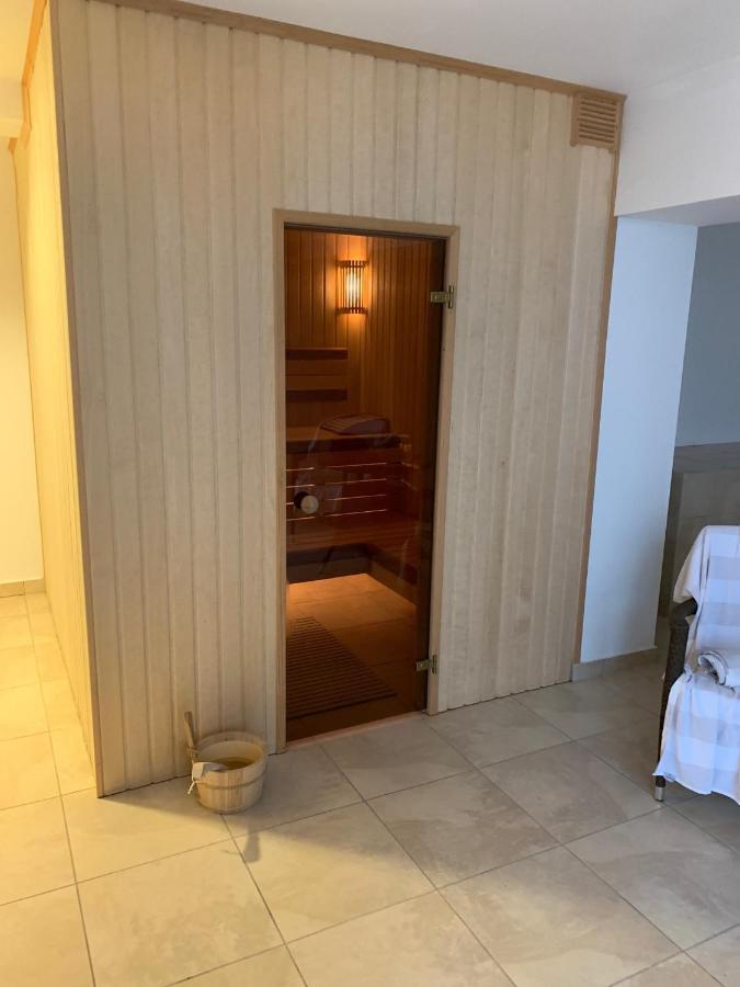 Villa Monte Boutique Apartments In Херцег-Нови Экстерьер фото