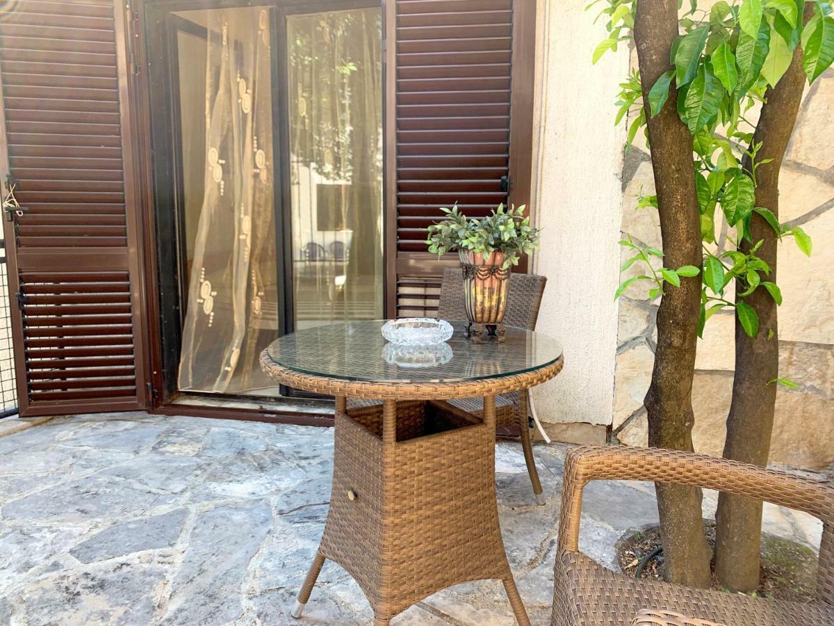 Villa Monte Boutique Apartments In Херцег-Нови Экстерьер фото